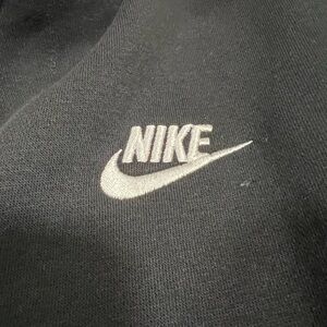 New Nike Sweatshirt 3/4 Zipper Black Jacket Size Medium